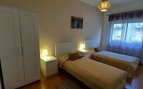 Spacious Central 2 Bedroom Apartment